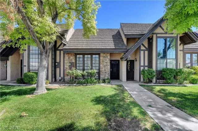 MLS: 2591222 Condo For Sale