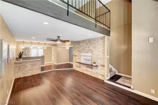 Photo #5: 2591222 Listing 