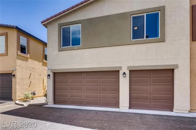 MLS: 2591225 Condo For Sale