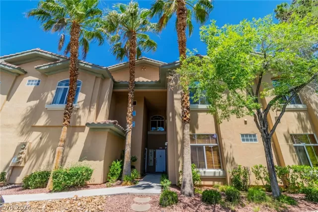 MLS: 2591234 Condo For Sale