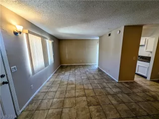 Photo #2: 2591241 Listing 