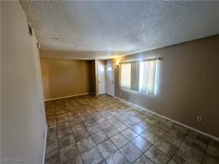 Photo #4: 2591241 Listing 