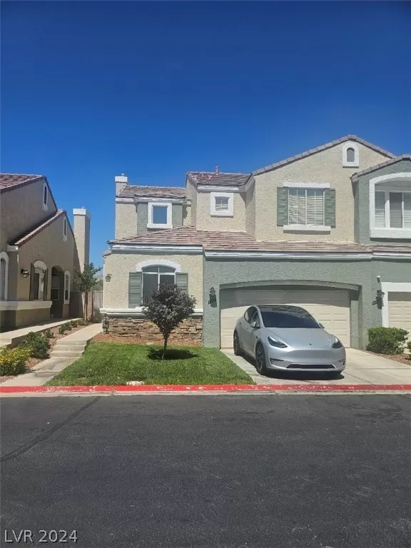 MLS: 2591246 Condo For Sale