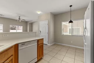 Photo #6: 2591258 Listing