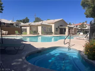 Photo #1: 2591277 Listing 