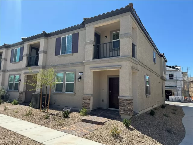 MLS: 2591284 Condo For Sale