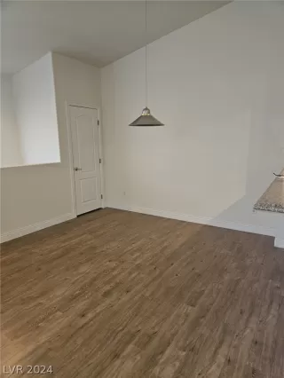 Photo #2: 2591297 Listing 