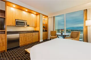 Photo #5: 2591320 Listing