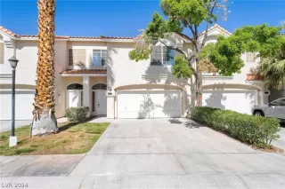 Photo #2: 2591327 Listing 