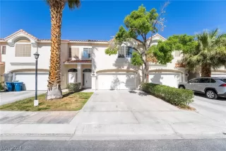 Photo #3: 2591327 Listing 