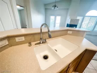 Photo #6: 2591361 Listing 