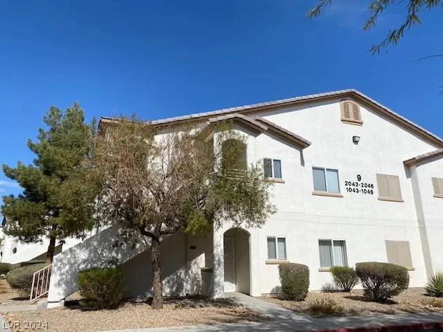 MLS: 2591365 Condo For Sale