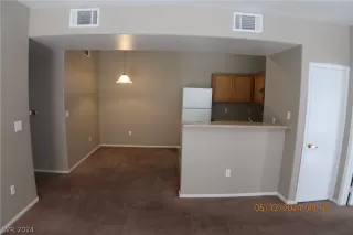 Photo #3: 2591366 Listing 