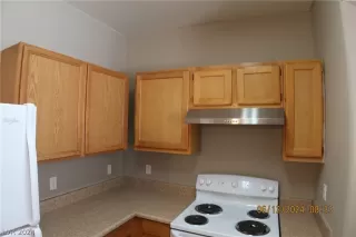 Photo #5: 2591366 Listing 