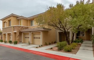 Photo #1: 2591374 Listing 