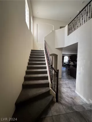 Photo #1: 2591380 Listing 