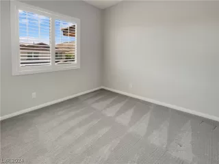 Photo #2: 2591429 Listing