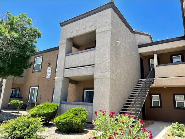 MLS: 2591430 Condo For Sale