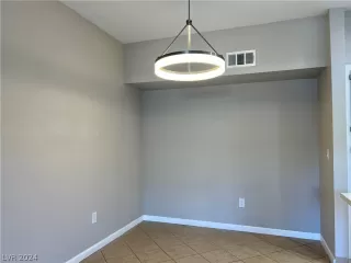 Photo #6: 2591430 Listing 