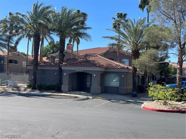 MLS: 2591432 Condo For Sale