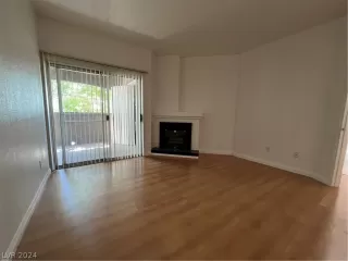 Photo #1: 2591432 Listing 