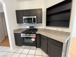 Photo #4: 2591432 Listing 
