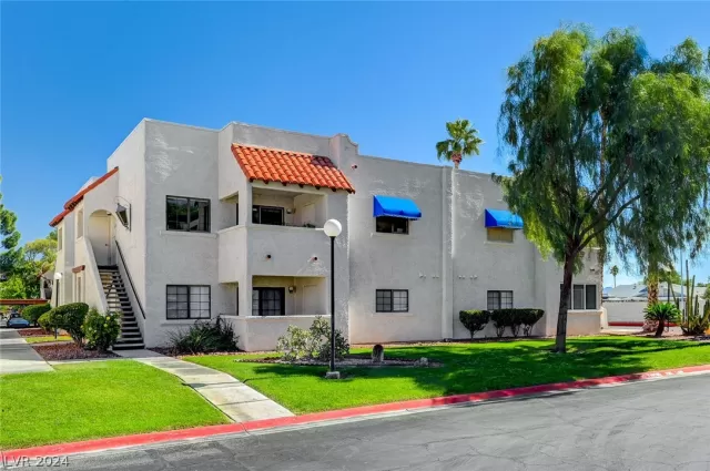 MLS: 2591440 Condo For Sale