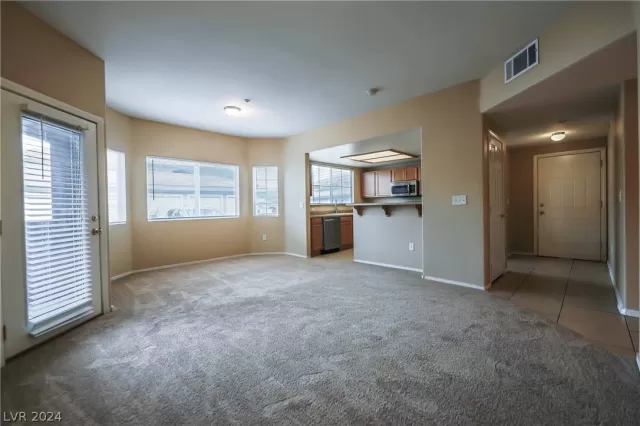 MLS: 2591443 Condo For Sale