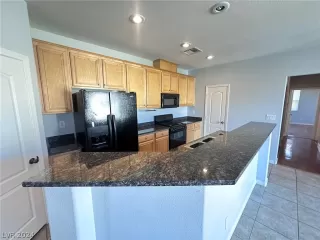 Photo #4: 2591445 Listing 