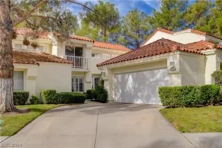 Photo #1: 2591463 Listing 