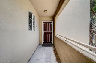 Photo #4: 2591464 Listing