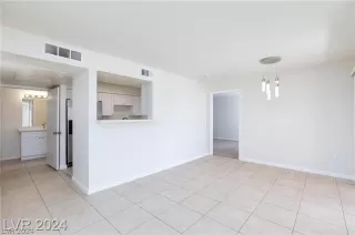 Photo #4: 2591469 Listing 