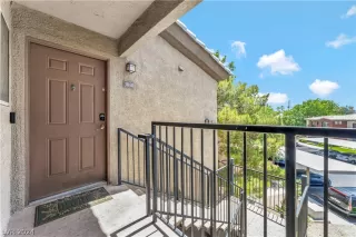 Photo #2: 2591470 Listing