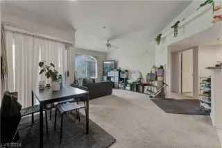 Photo #4: 2591470 Listing