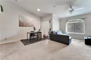 Photo #5: 2591470 Listing