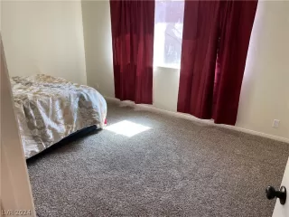 Photo #5: 2591492 Listing