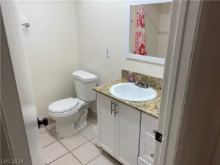 Photo #6: 2591492 Listing