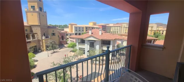 MLS: 2591497 Condo For Sale