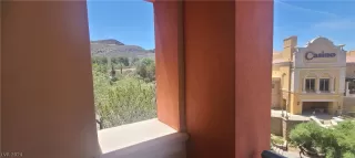 Photo #2: 2591497 Listing