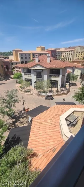 Photo #5: 2591497 Listing