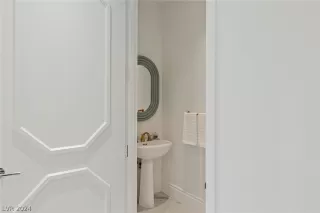 Photo #5: 2591507 Listing 