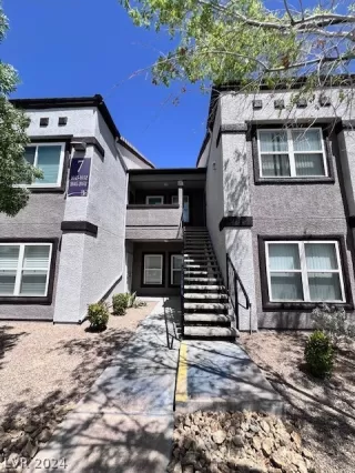 Photo #1: 2591510 Listing