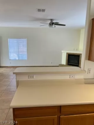 Photo #5: 2591530 Listing 