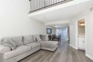 Photo #3: 2591536 Listing 