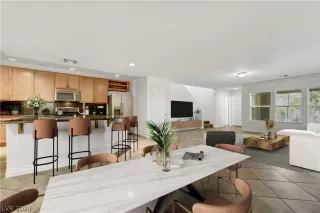 Photo #3: 2591538 Listing 