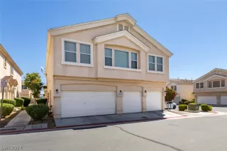 Photo #1: 2591541 Listing 