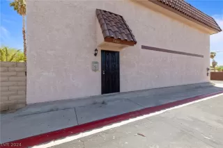 Photo #1: 2591564 Listing