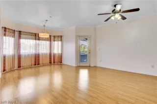 Photo #1: 2591565 Listing 