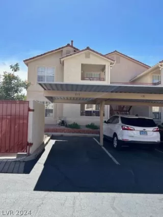 Photo #1: 2591570 Listing