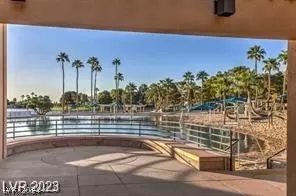 Photo #2: 2591572 Listing